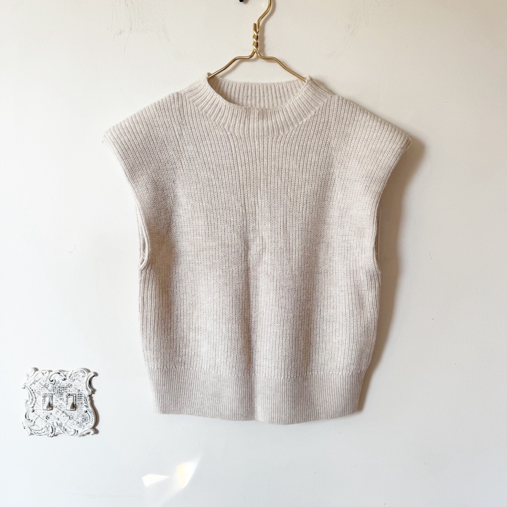 NWOT Aritzia Babaton Hazlitt Cream Ribbed Wool Sweater Vest L - Picture 5 of 10